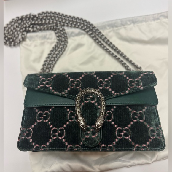 Gucci Handbags - 🔥Limited Edition Gucci Velvet Dionysus Small